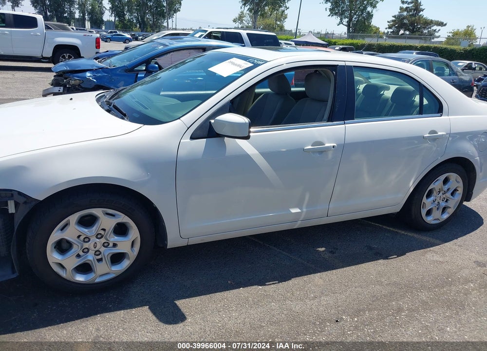 2010 FORD FUSION SE VIN: 3FAHP0HA3AR172526