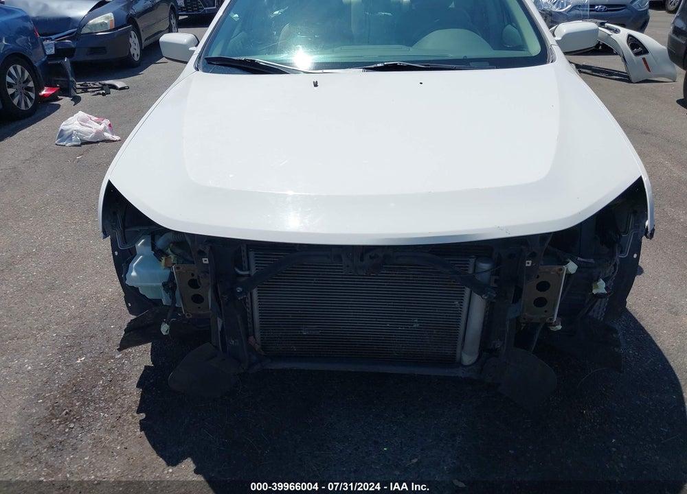 2010 FORD FUSION SE VIN: 3FAHP0HA3AR172526