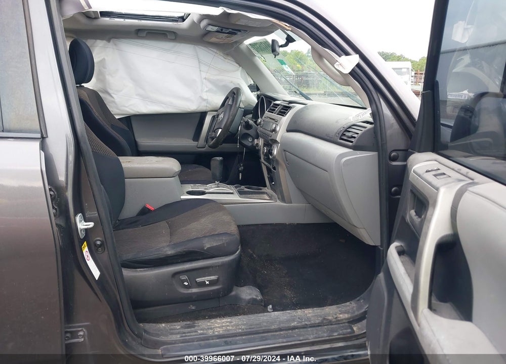 2011 TOYOTA 4RUNNER SR5 V6 VIN: JTEZU5JR0B5024161