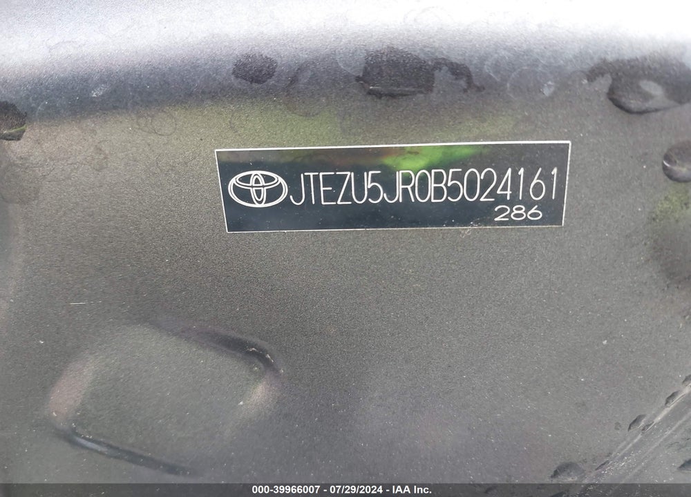 2011 TOYOTA 4RUNNER SR5 V6 VIN: JTEZU5JR0B5024161