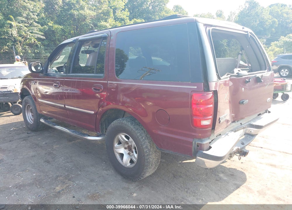 2001 FORD EXPEDITION XLT VIN: 1FMPU16L11LA15483