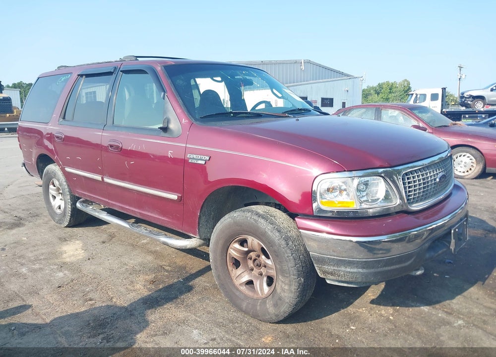 2001 FORD EXPEDITION XLT VIN: 1FMPU16L11LA15483