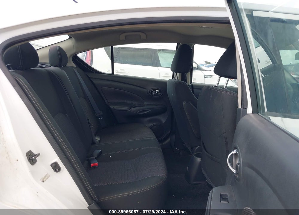 2018 NISSAN VERSA 1.6 SV VIN: 3N1CN7AP8JL826833