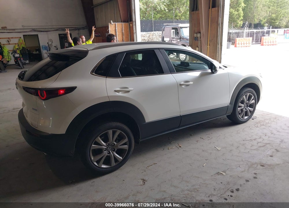 2024 MAZDA CX-30 2.5 S PREFERRED PACKAGE VIN: 3MVDMBCM8RM630406