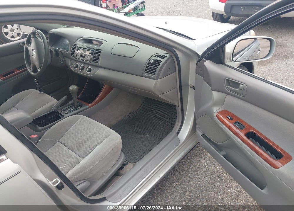 2002 TOYOTA CAMRY LE V6 VIN: 4T1BF32K22U035024