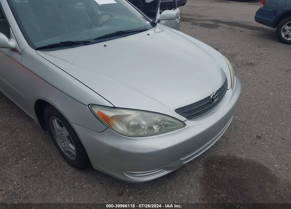 2002 TOYOTA CAMRY LE V6 VIN: 4T1BF32K22U035024