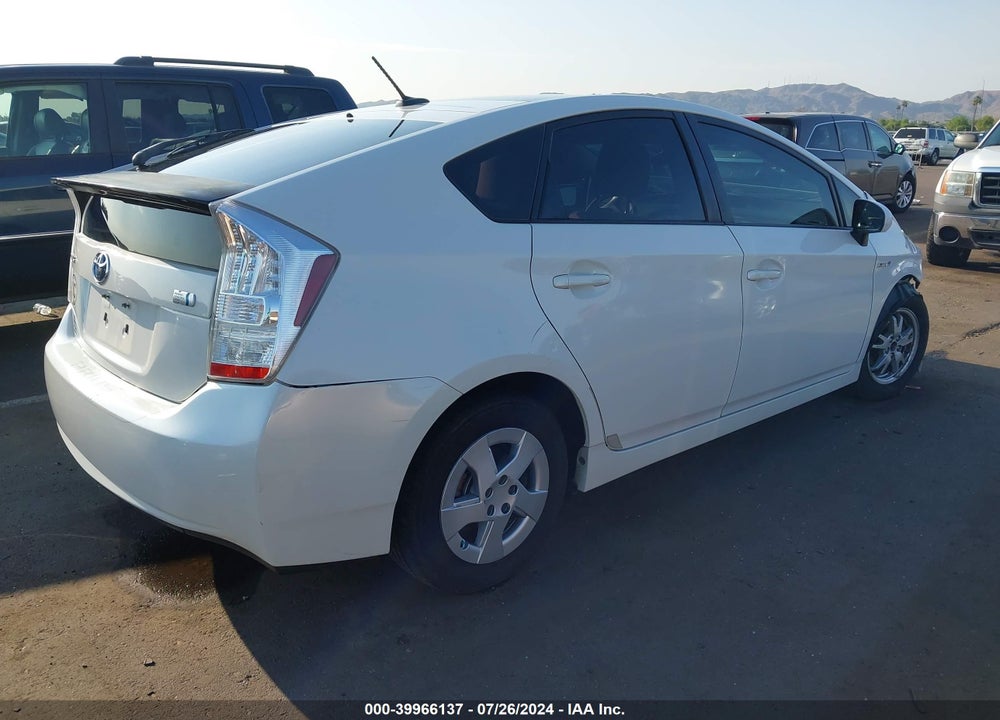 2010 TOYOTA PRIUS III VIN: JTDKN3DUXA0189752