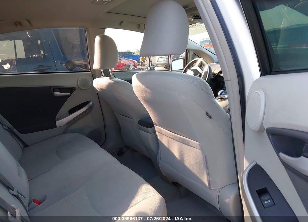 2010 TOYOTA PRIUS III VIN: JTDKN3DUXA0189752
