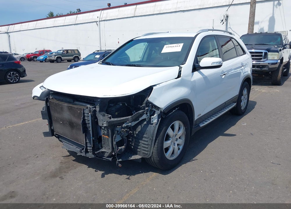 2015 KIA SORENTO LX VIN: 5XYKTDA63FG655279