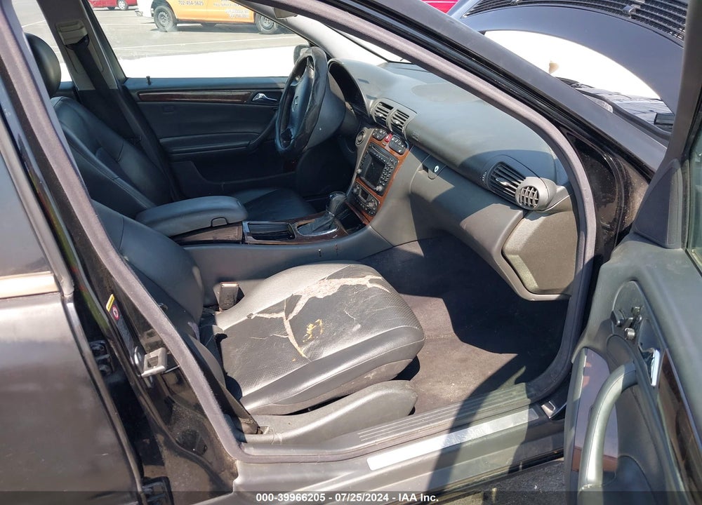 2004 MERCEDES-BENZ C 320 4MATIC VIN: WDBRF84J94F505110