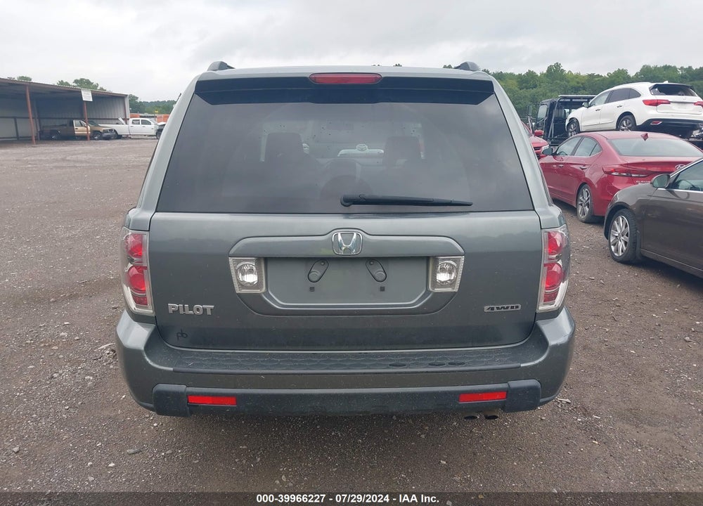 2007 HONDA PILOT EX VIN: 5FNYF184X7B000498