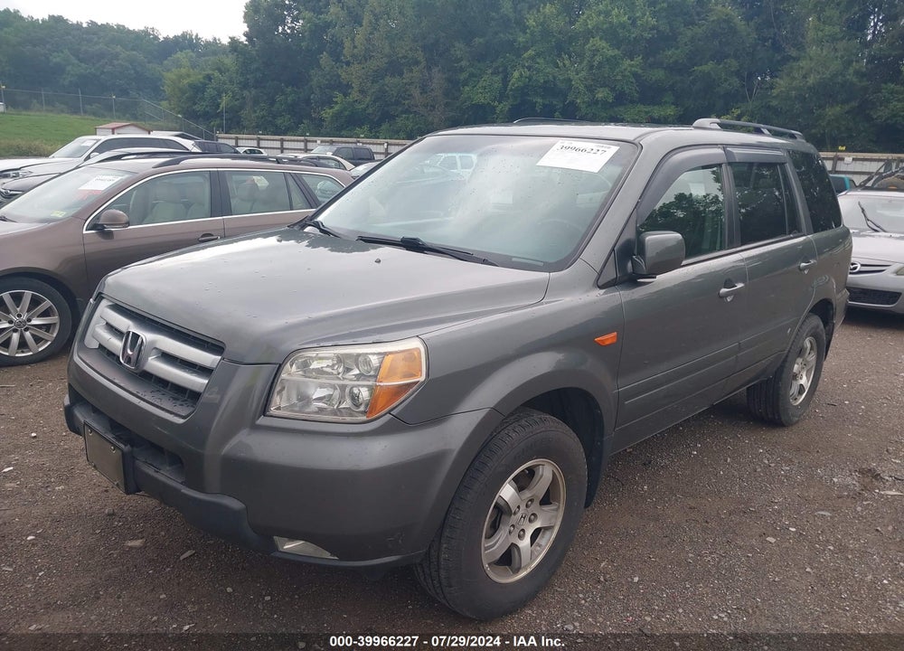 2007 HONDA PILOT EX VIN: 5FNYF184X7B000498