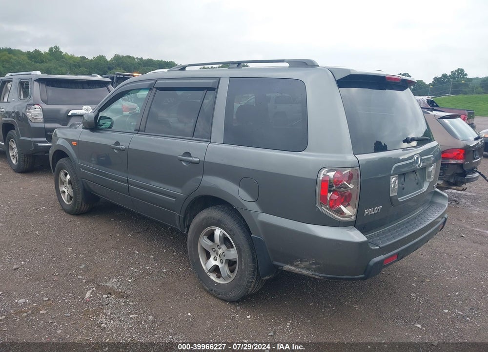 2007 HONDA PILOT EX VIN: 5FNYF184X7B000498