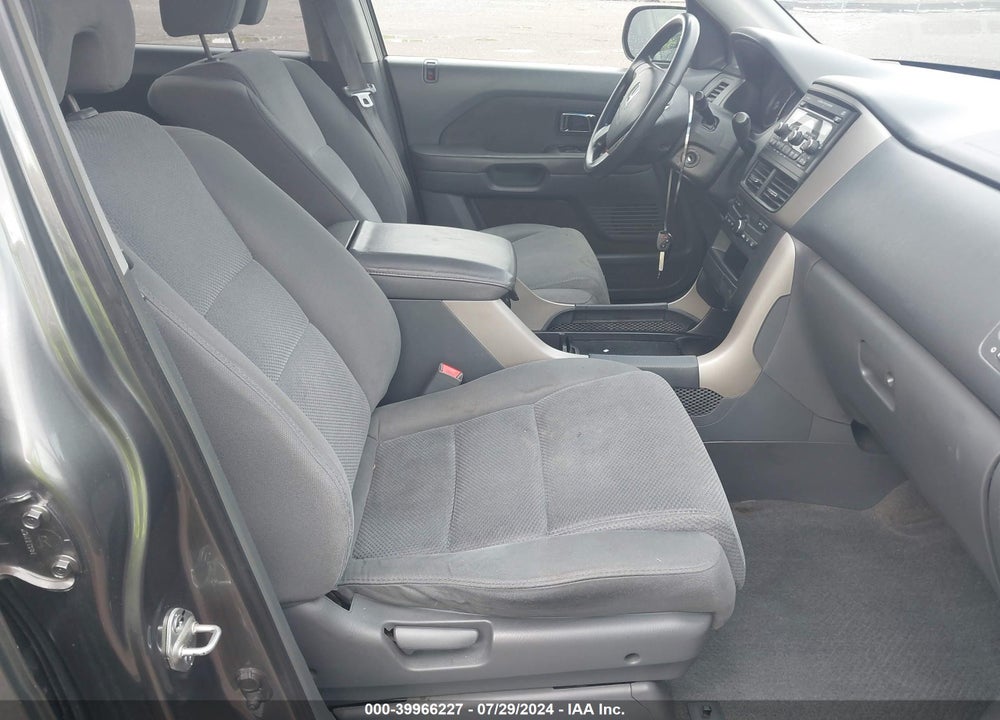 2007 HONDA PILOT EX VIN: 5FNYF184X7B000498