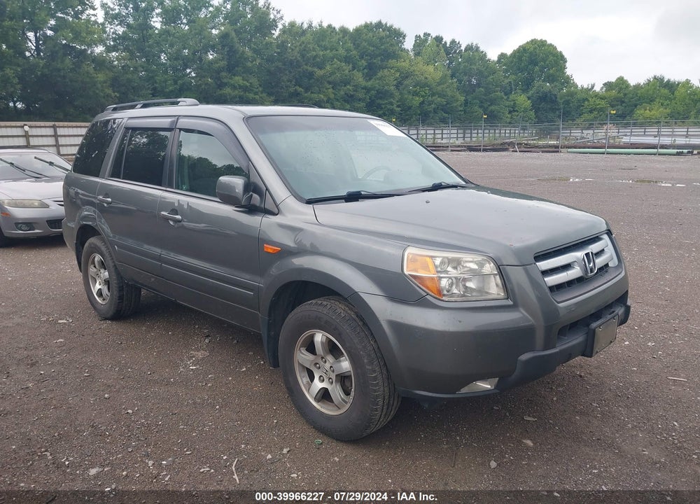 2007 HONDA PILOT EX VIN: 5FNYF184X7B000498