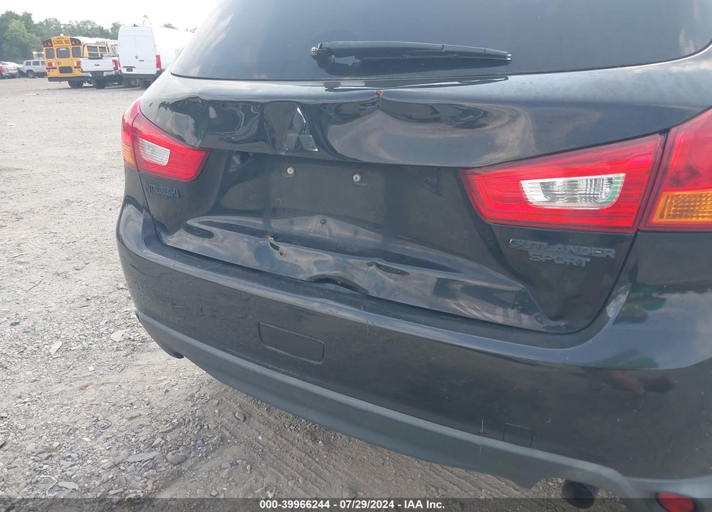 2015 MITSUBISHI OUTLANDER SPORT ES VIN: 4A4AP3AU4FE023174