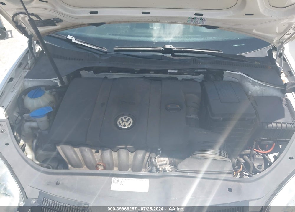 2010 VOLKSWAGEN JETTA SE VIN: 3VWRX7AJ9AM057229