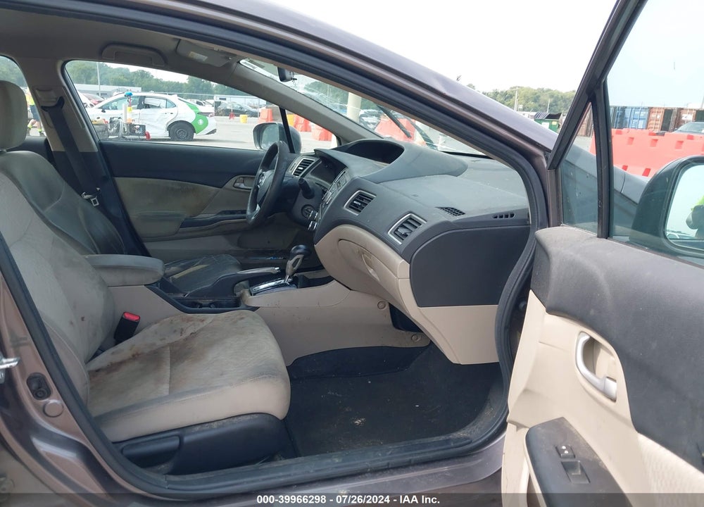 2014 HONDA CIVIC LX VIN: 19XFB2F55EE025462