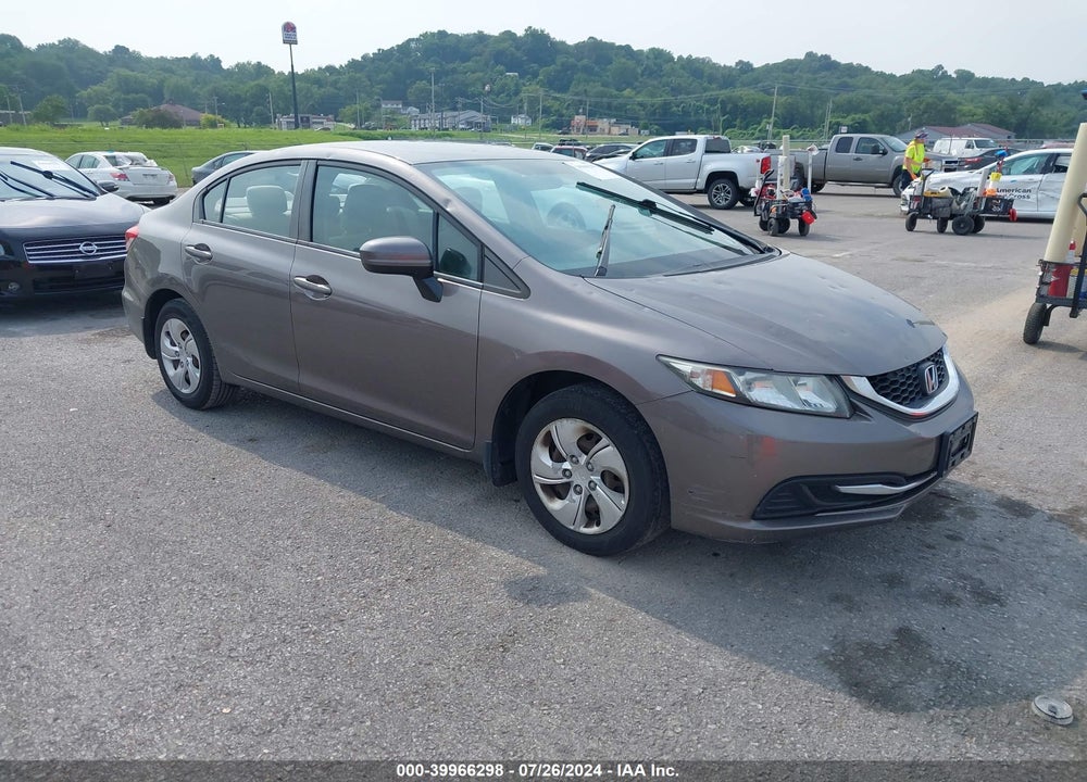 2014 HONDA CIVIC LX VIN: 19XFB2F55EE025462