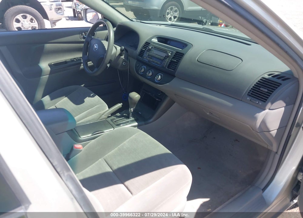 2005 TOYOTA CAMRY LE VIN: 4T1BE32K85U011687