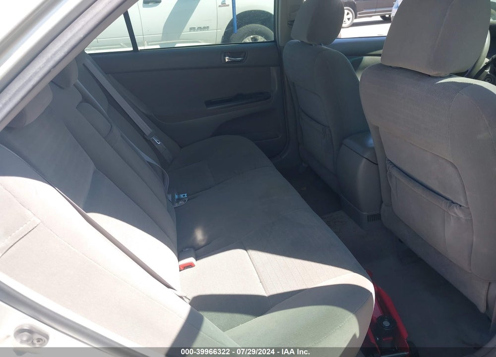 2005 TOYOTA CAMRY LE VIN: 4T1BE32K85U011687