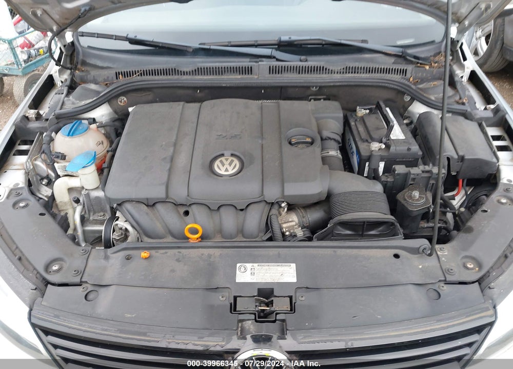2011 VOLKSWAGEN JETTA 2.5L SE VIN: 3VWDZ7AJ1BM097956