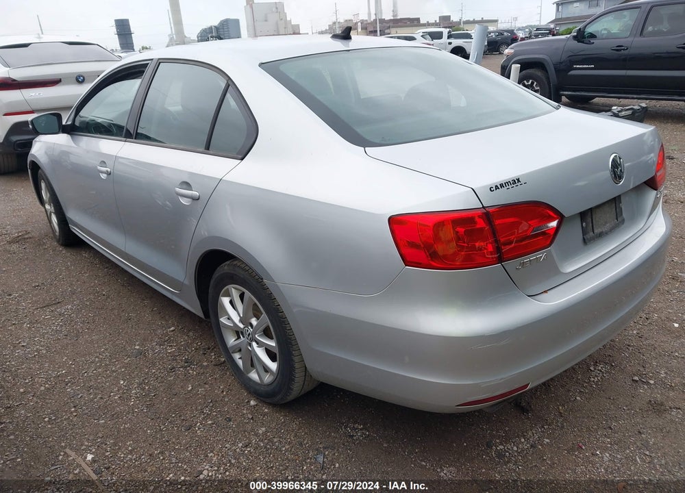 2011 VOLKSWAGEN JETTA 2.5L SE VIN: 3VWDZ7AJ1BM097956