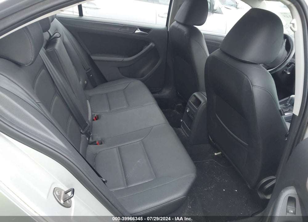 2011 VOLKSWAGEN JETTA 2.5L SE VIN: 3VWDZ7AJ1BM097956