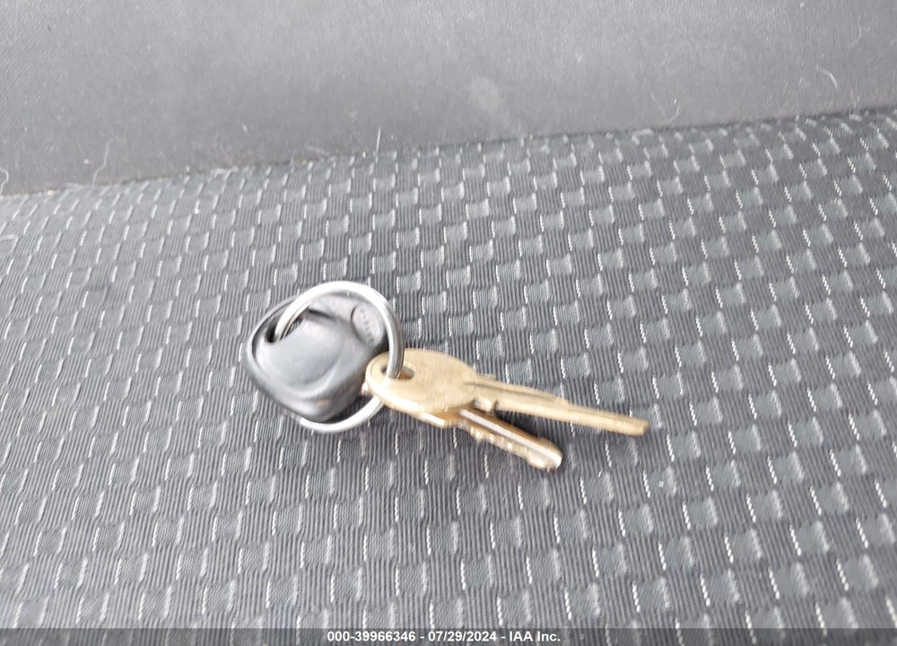 2011 HYUNDAI ACCENT VIN: KMHCM3AC1BU194654