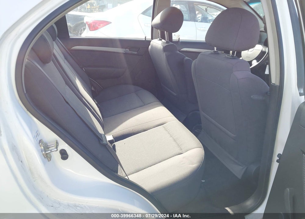 2008 CHEVROLET AVEO LS VIN: KL1TD56668B259979