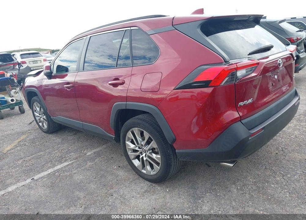 2021 TOYOTA RAV4 XLE PREMIUM VIN: 2T3C1RFV8MW133379
