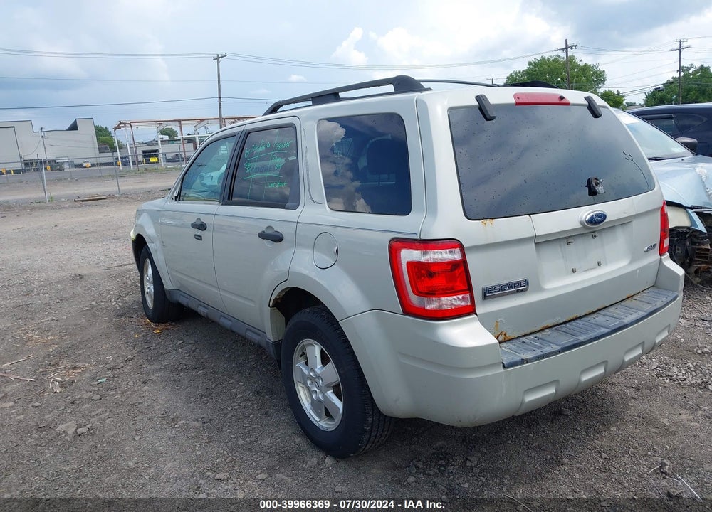 2009 FORD ESCAPE VIN: 1FMCU93789KA87402