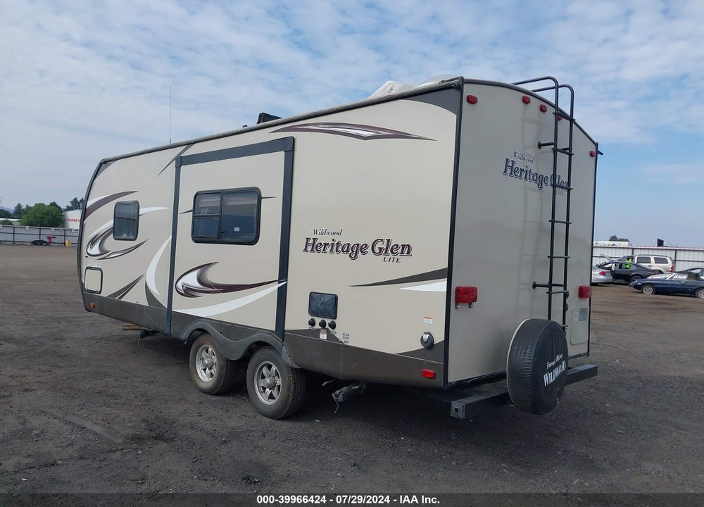 2015 FOREST RIVER HERITAGE GLEN LITE VIN: 4X4TWBY2XFU008714