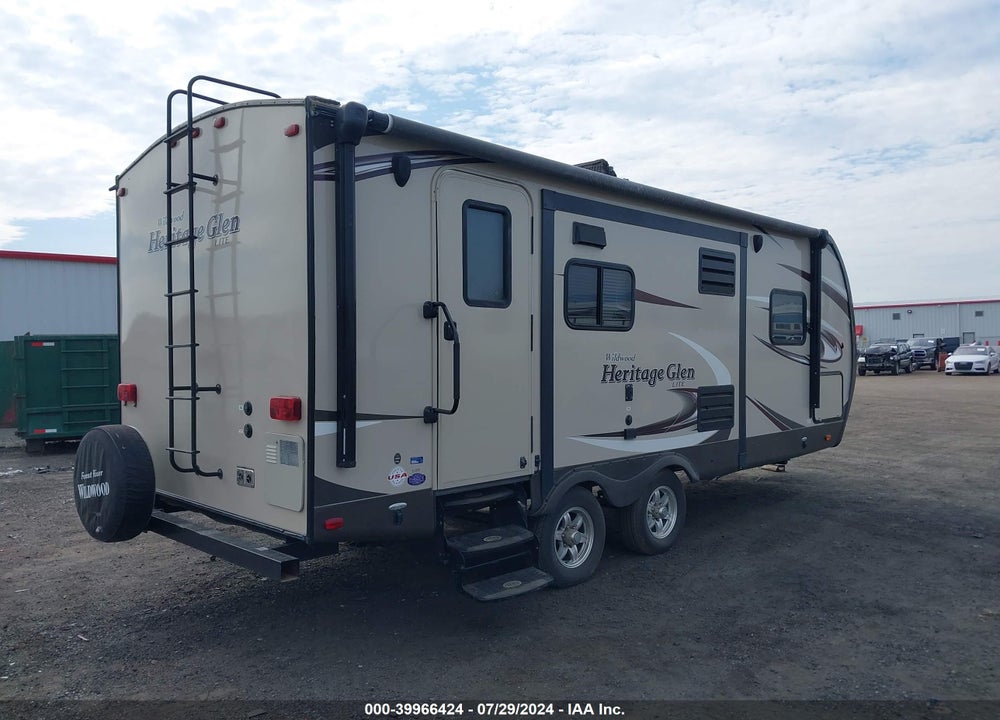 2015 FOREST RIVER HERITAGE GLEN LITE VIN: 4X4TWBY2XFU008714