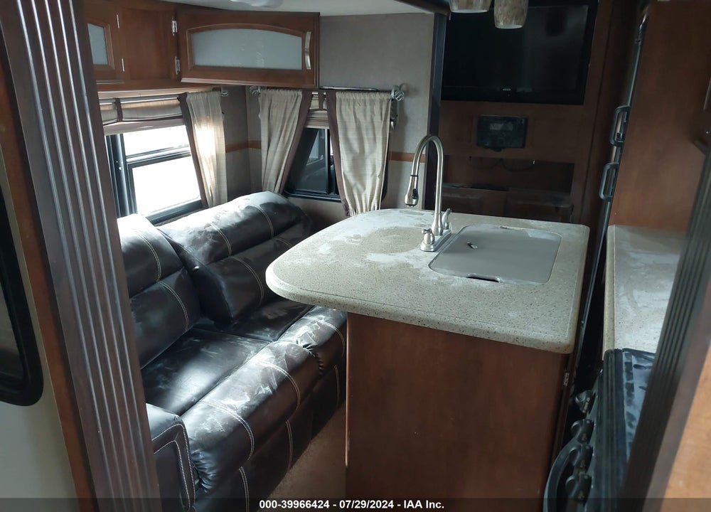 2015 FOREST RIVER HERITAGE GLEN LITE VIN: 4X4TWBY2XFU008714