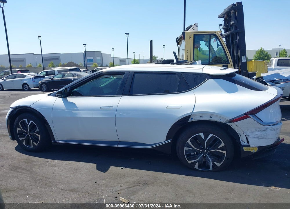 2022 KIA EV6 WIND VIN: KNDC34LA4N5079506