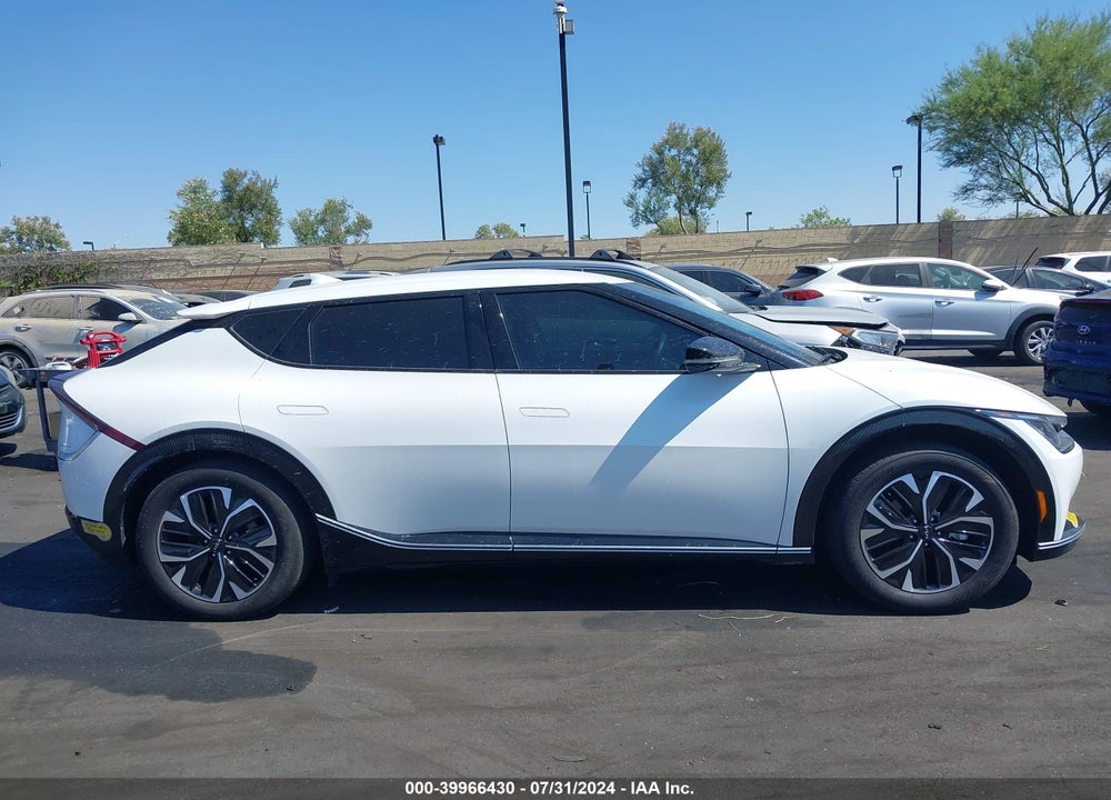 2022 KIA EV6 WIND VIN: KNDC34LA4N5079506