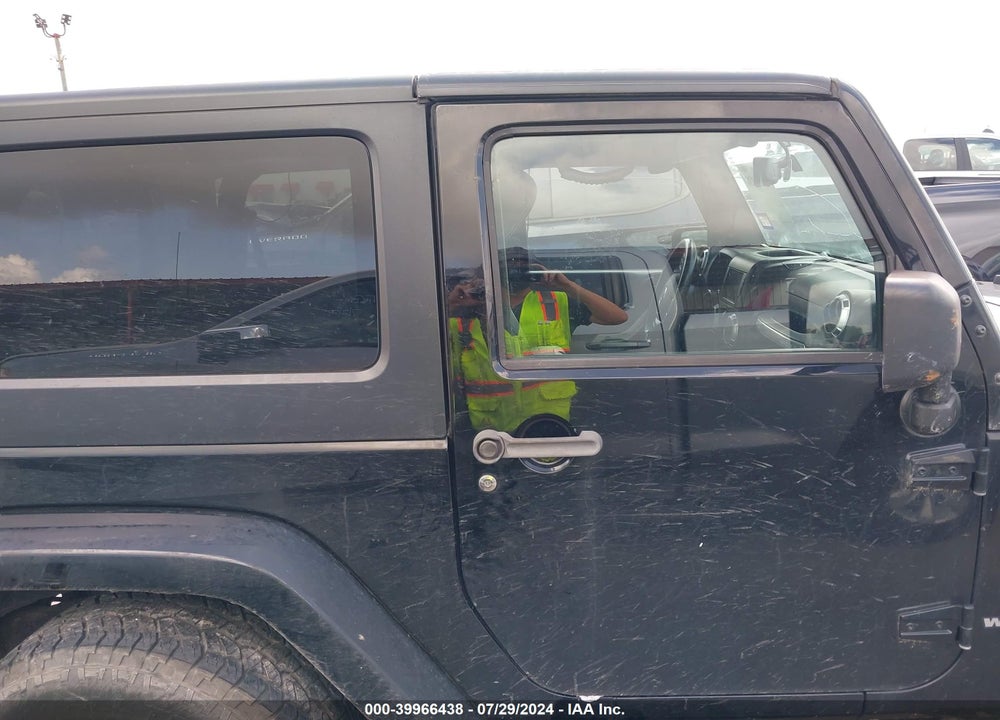 2015 JEEP WRANGLER SAHARA VIN: 1C4AJWBG5FL625211
