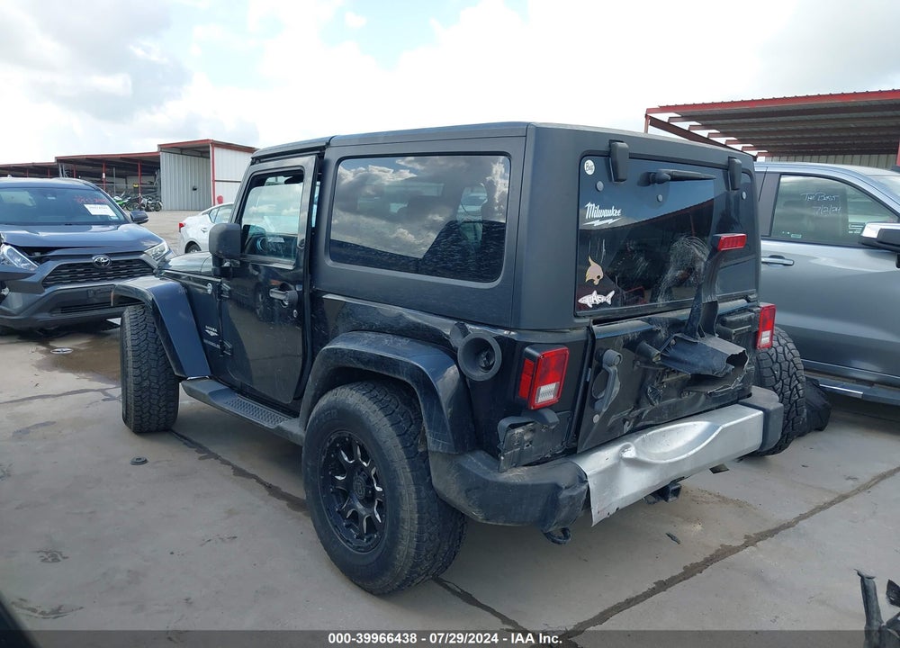 2015 JEEP WRANGLER SAHARA VIN: 1C4AJWBG5FL625211
