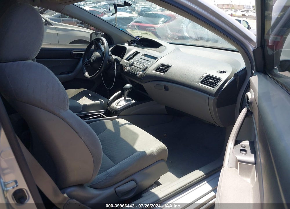 2011 HONDA CIVIC LX VIN: 2HGFG1B68BH506365