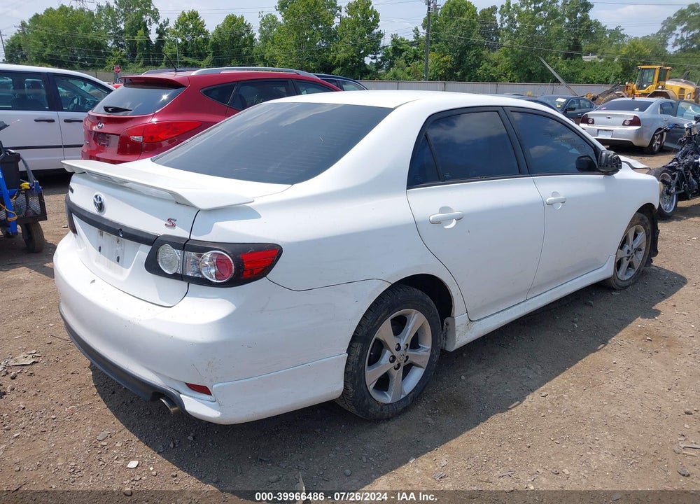 2011 TOYOTA COROLLA S VIN: 2T1BU4EE2BC617823