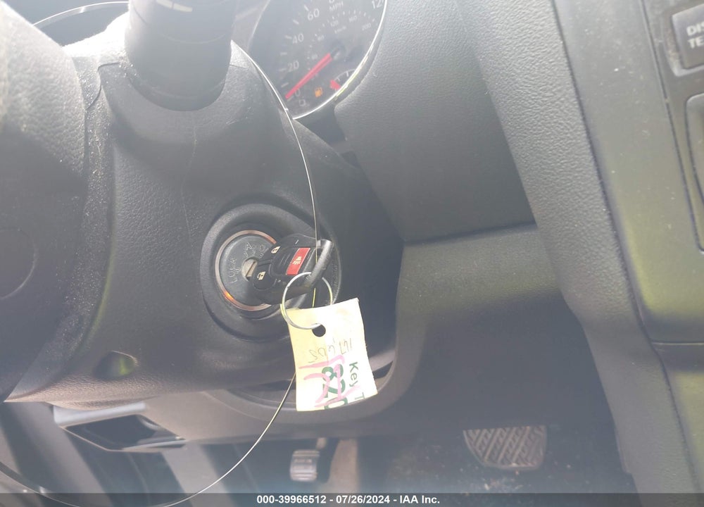2013 NISSAN ROGUE S VIN: JN8AS5MT8DW019323