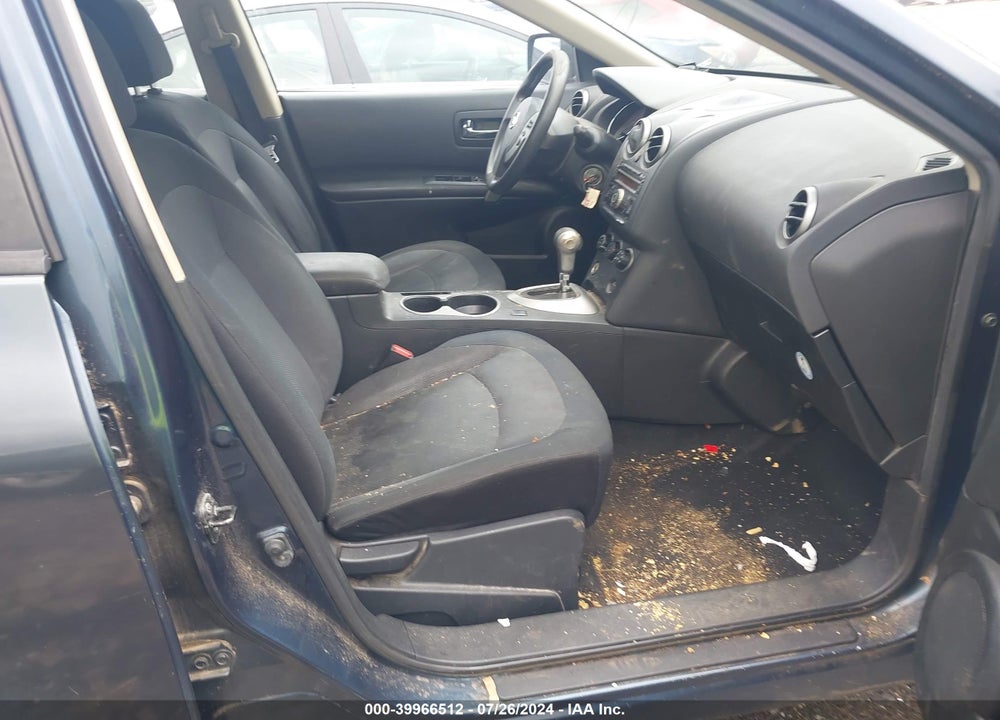2013 NISSAN ROGUE S VIN: JN8AS5MT8DW019323