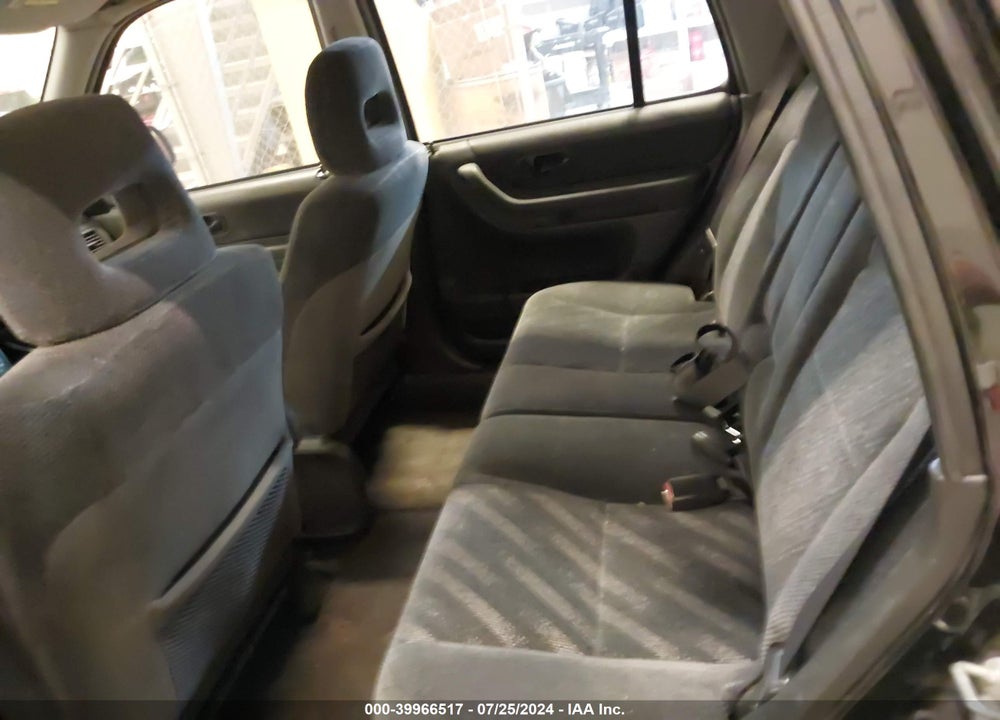 2000 HONDA CR-V LX VIN: JHLRD2840YC008420