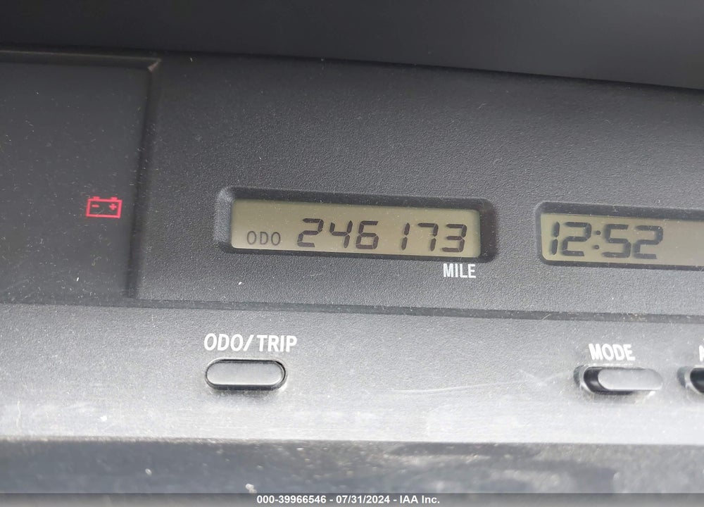 2001 TOYOTA AVALON XL VIN: 4T1BF28B41U194305