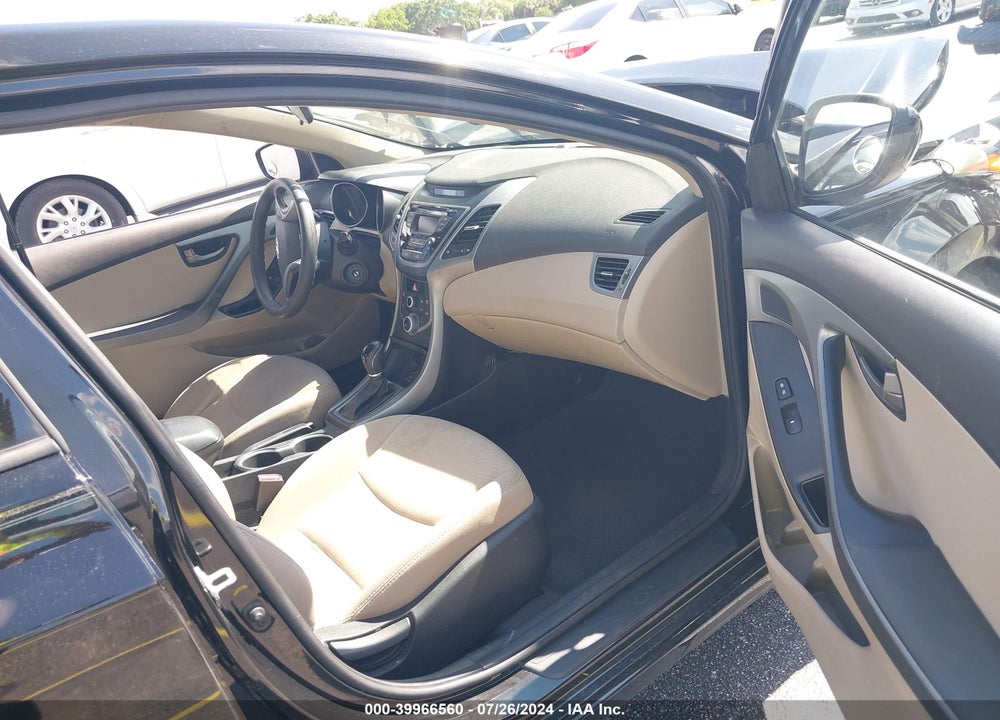 2016 HYUNDAI ELANTRA SE VIN: 5NPDH4AE2GH788675