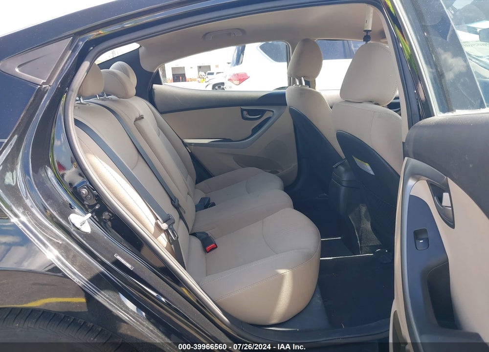 2016 HYUNDAI ELANTRA SE VIN: 5NPDH4AE2GH788675