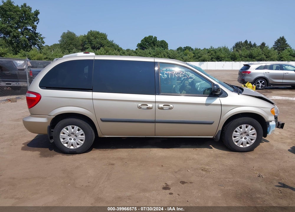 2005 CHRYSLER TOWN & COUNTRY VIN: 1C4GP45R25B253468