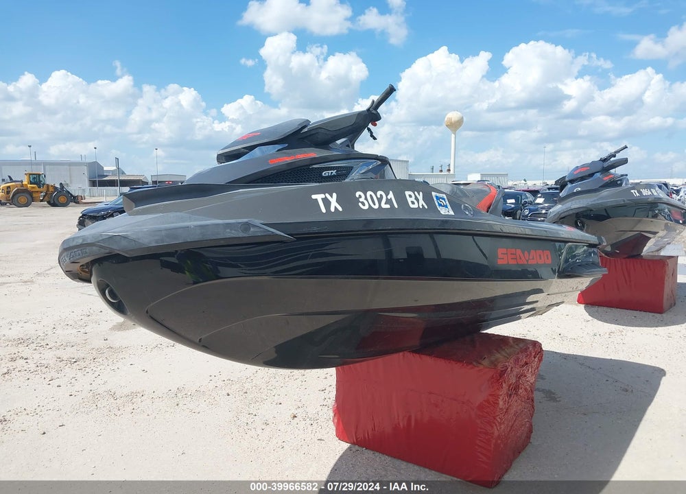 2013 SEADOO GTX 260 LTD VIN: YDV03244C313