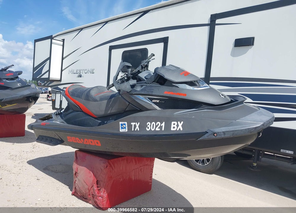 2013 SEADOO GTX 260 LTD VIN: YDV03244C313